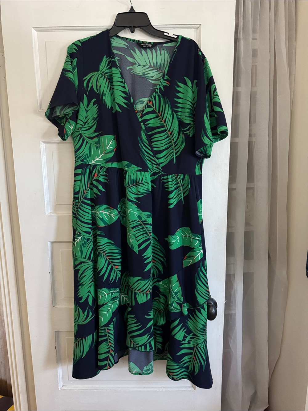 BloomChic Navy Midi Dress with Green Leaf Print 14/16